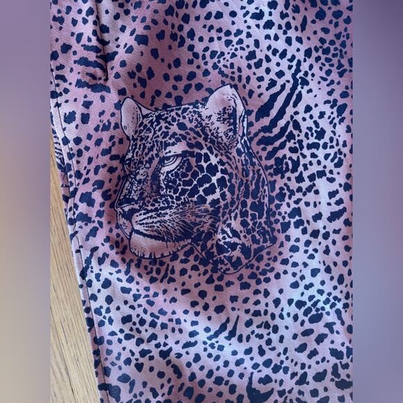 Late 70s-80s Leopard Caftan with Leopard Faces - Picture 6 of 10